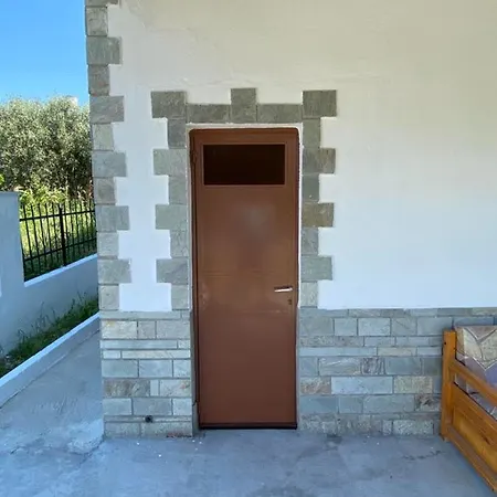 Amazing 2 Bedroom In A Seaside Vila * Vergia